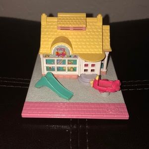 Bluebird Polly Pocket Toy Shop